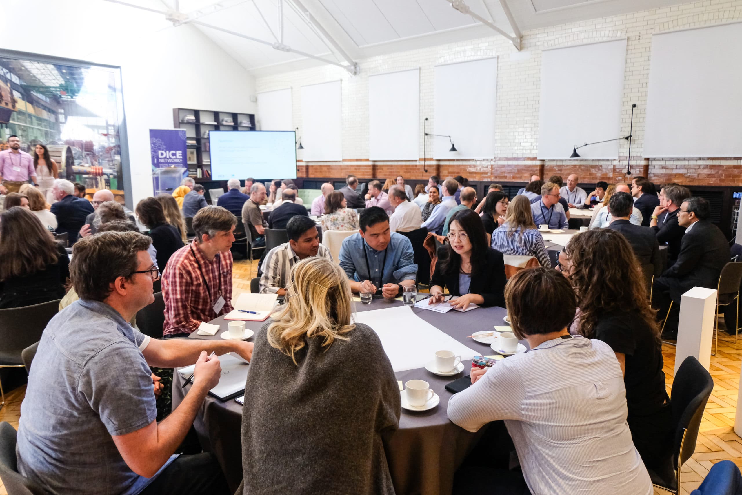 UK must use digital technologies to adopt a circular economy, say experts