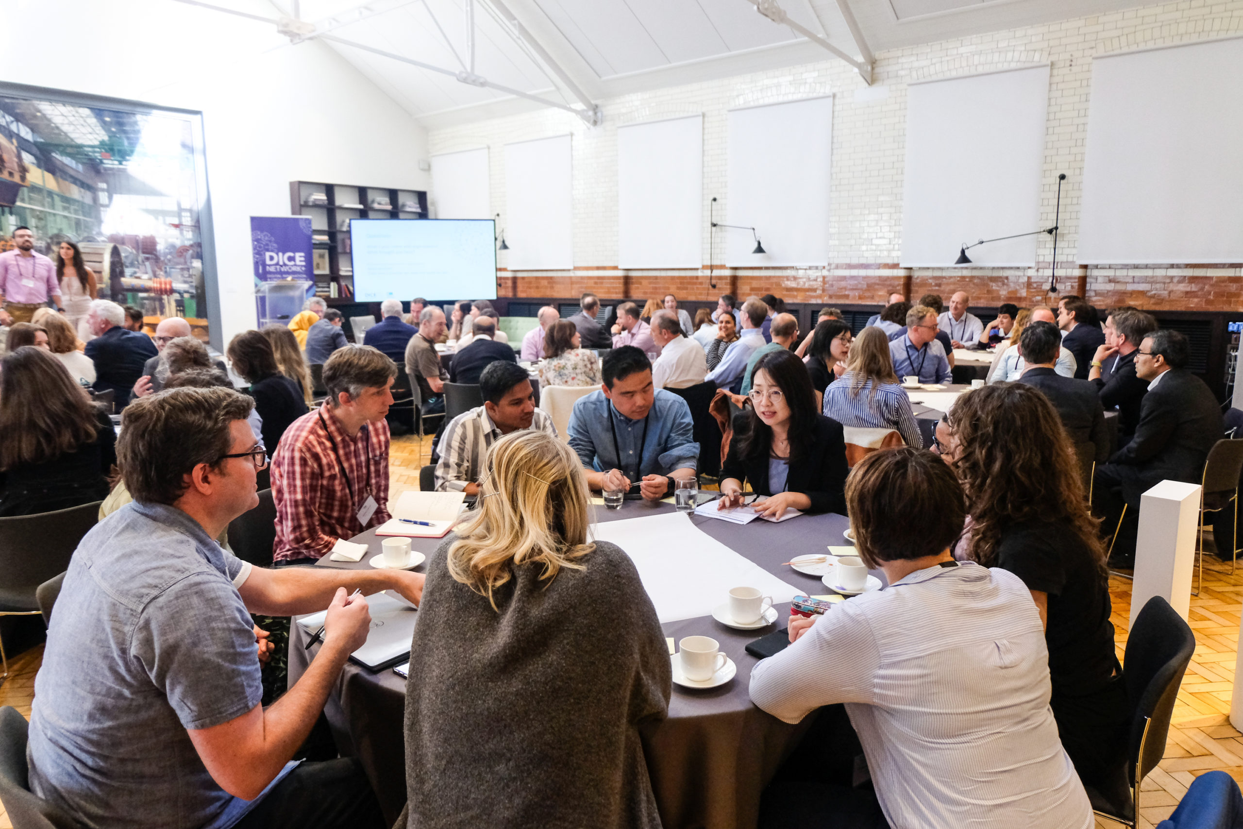 UK must use digital technologies to adopt a circular economy, say experts